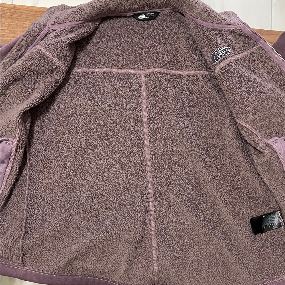 North Face Jacket Womens M Full Zip Long Sleeve Outdoors Purple Fleece Casual - Picture 9 of 9